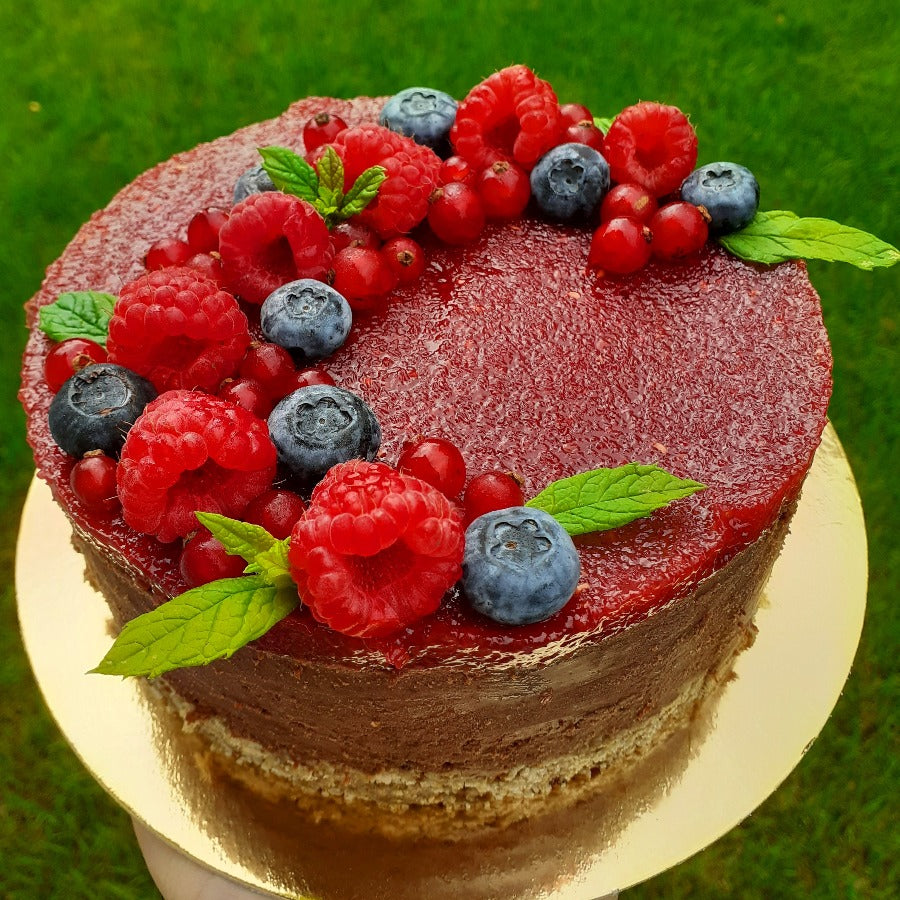 Chocolate-berries cakes