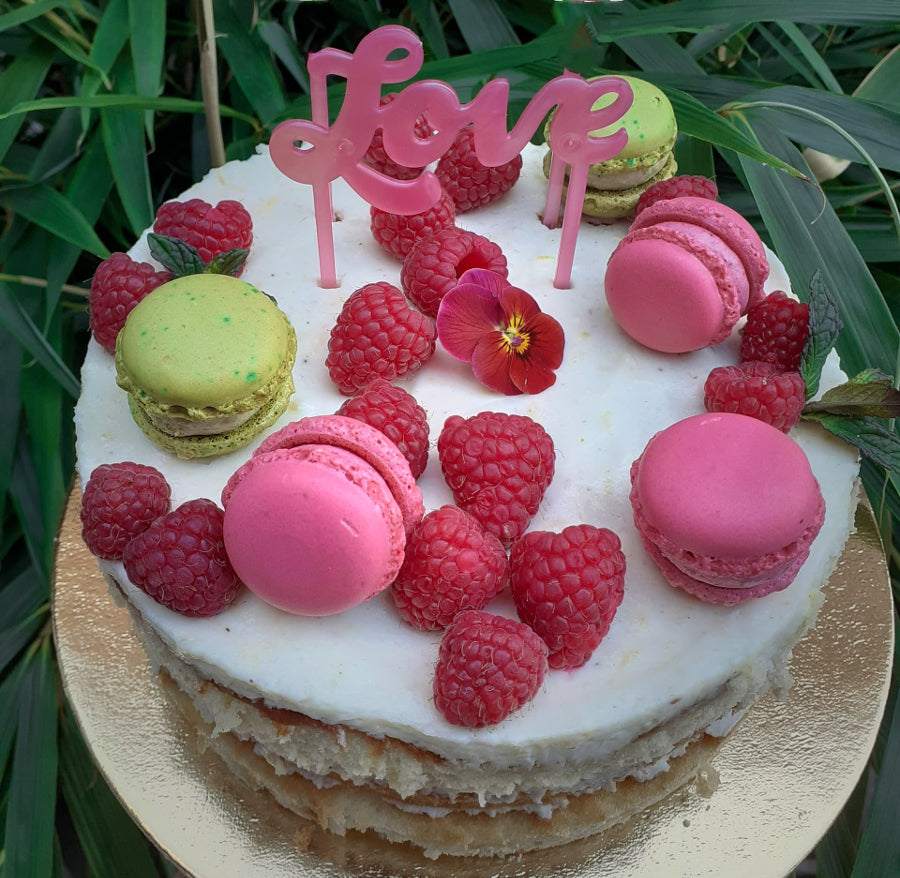 Rapsberry cream cake